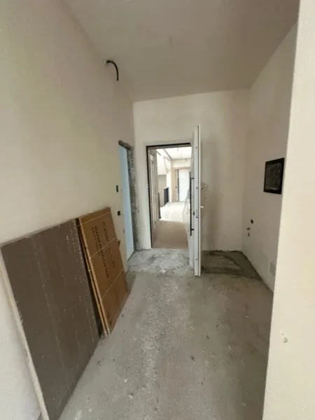 Tirane, shitet apartament 1+1+Ballkon Kati 2, 147 m² 286.300 € (Tulipan Residence)