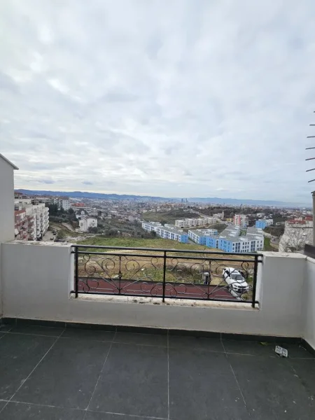 Tirane, shitet apartament Kati 1, 110 m² 210.000 € (Rruga e Freskut)