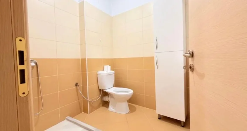 Tirane, jepet me qera apartament 2+1 Kati 7, 112 m² 650 € 