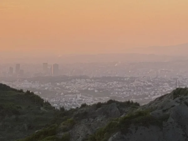 Tirane, shitet toke , 4.000 m² 300.000 € (petrele)