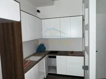 Tirane, shitet apartament 1+1 Kati 1, 52 m² 65.400 € (Rruga e Dajtit)
