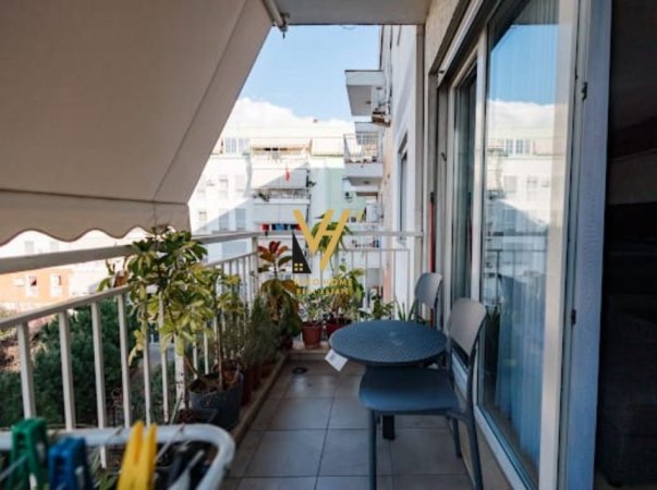 Tirane, jepet me qera apartament 2+1+Ballkon Kati 3, 107 m² 800 € (JORDAN MISJA)
