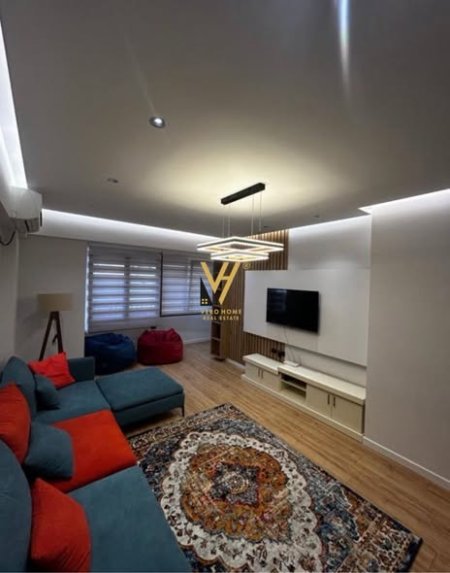 Tirane, jepet me qera apartament 2+1+Ballkon Kati 2, 100 m² 1.000 € (MYSLYM SHYRI)