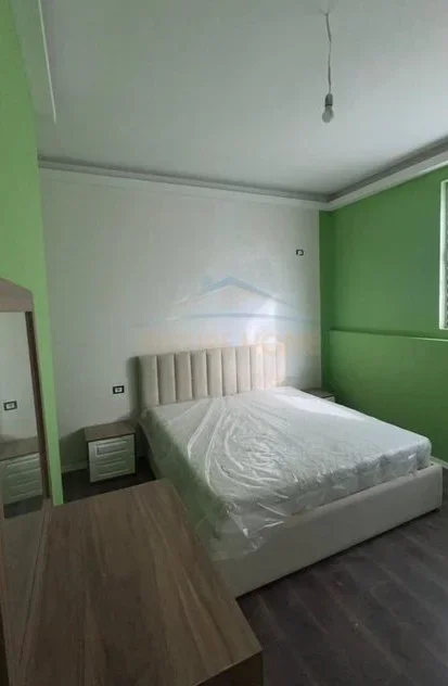 Tirane, shitet apartament 1+1 Kati 2, 53 m² 65.400 € (auto kalaja)