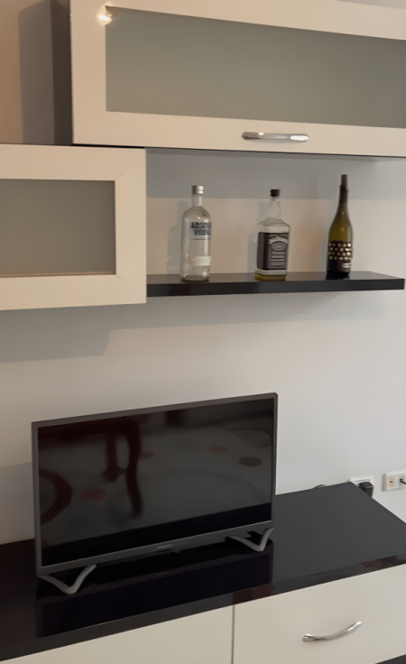 Tirane, jepet me qera apartament 1+1+Ballkon Kati 7, 70 m² 400 € (Astir)