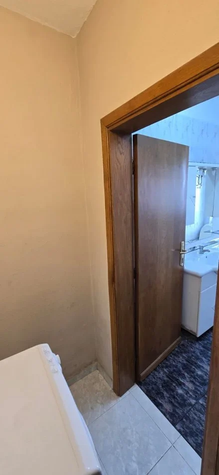 Tirane, shitet apartament 3+1 Kati 4, 75 m² 177.000 € (MINE PEZA)