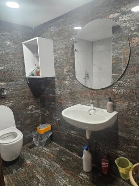 Tirane, jepet me qera apartament 2+1 Kati 2, 100 m² 780 € (IBN Grand GAllery)