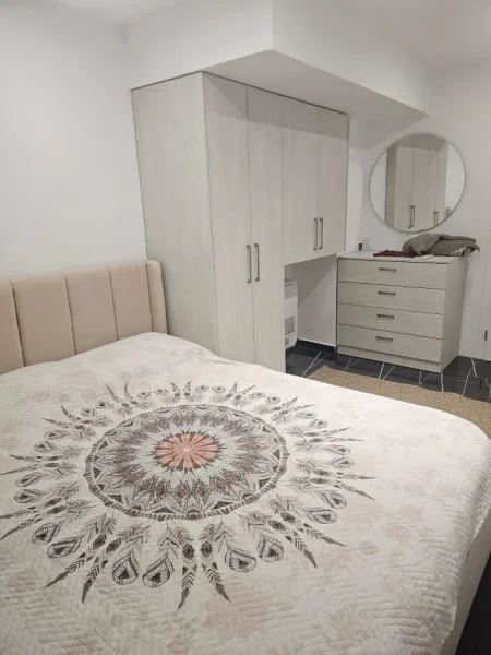 Tirane, jepet me qera apartament 2+1 Kati 2, 100 m² 780 € (IBN Grand GAllery)