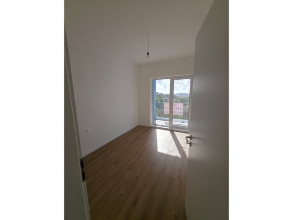 Tirane, shitet apartament 1+1 Kati 1, 60 m² 90.000 € (Fresk)