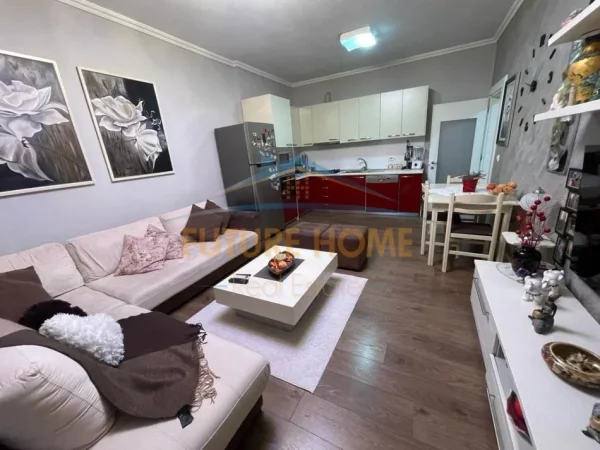 Tirane, shitet apartament 2+1 Kati 6, 93 m² 230.000 € (Rruga Babë Rexha)