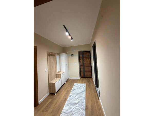 Tirane, jepet me qera apartament 2+1 Kati 2, 72 m² 550 € (Oxhaku)