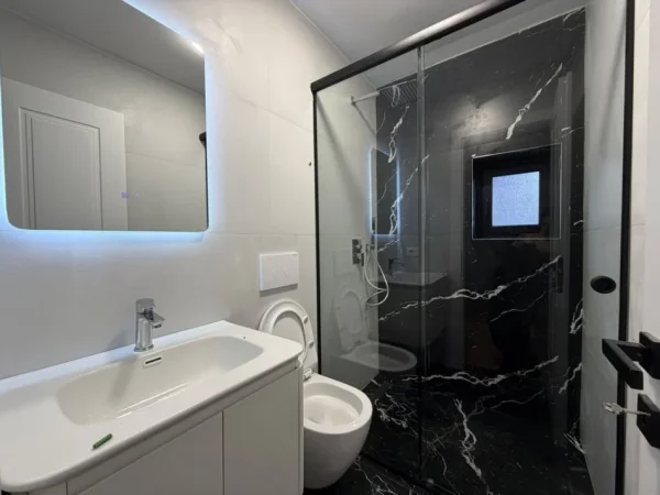 Tirane, shitet apartament 1+1 Kati 5, 45 m² 125.000 € 