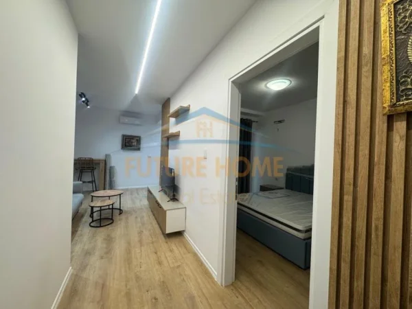 Tirane, jepet me qera apartament 1+1 Kati 1, 76 m² 550 € (KODRA E DIELLIT)
