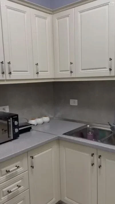 Jepet me Qira Apartament 1+1 i mobiluar tek Kompleksi Kontakt, 21 Dhjetori, Ish-Parku,  600 €URO