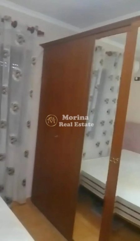 Tirane, jepet me qera garsonier Kati 5, 40 m² 350 € (Shkolla e Bashkuar)