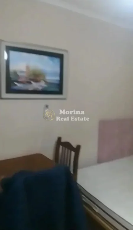 Tirane, jepet me qera garsonier Kati 5, 40 m² 350 € (Shkolla e Bashkuar)