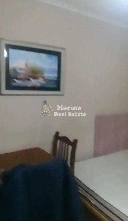 Tirane, jepet me qera garsonier Kati 5, 40 m² 350 € (Shkolla e Bashkuar)