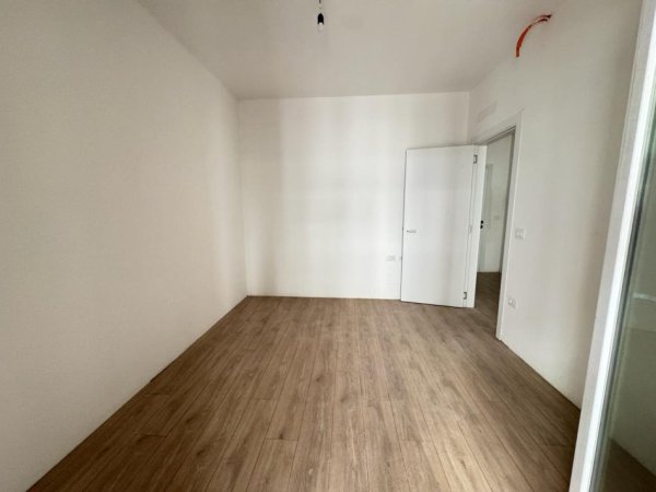 Tirane, shitet 1+1 Kati 3, 60 m² 105.000 € 