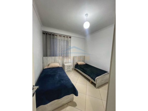 Tirane, jepet me qera apartament 2+1 Kati 1, 83 m² 600 € (Selite)