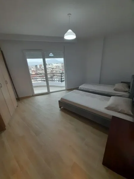 Tirane, jepet me qera apartament 2+1 Kati 2, 90 m² 55.000 Leke (Prane shkolles Qazim Turdiu ne Don Bosko)