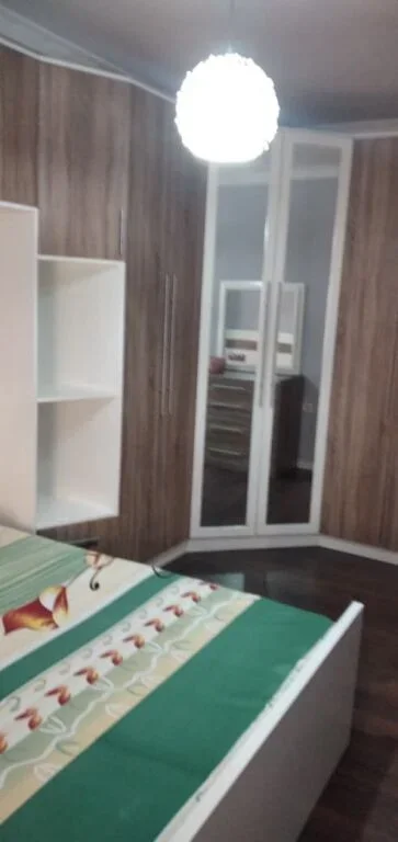 Tirane, jepet me qera apartament 2+1 Kati 2, 100 m² 600 € (Don Bosko prane Hotel Euro)