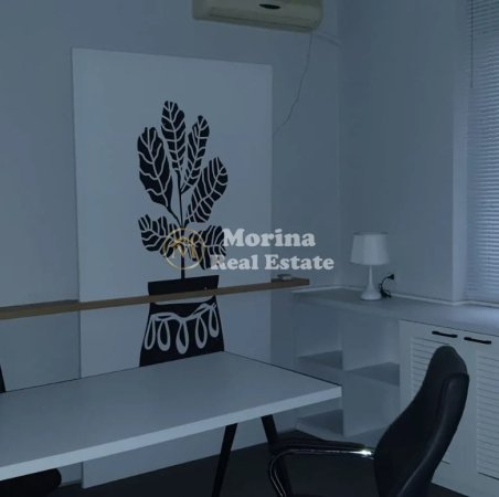 Tirane, jepet me qera apartament 1+1 Kati 9, 90 m² 800 € (Blloku)