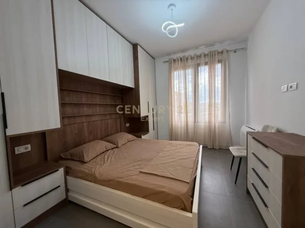 Tirane, shitet apartament 1+1 Kati 6, 65 m² 