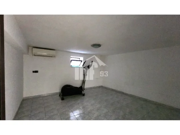 Tirane, jepet me qera Vile 3 Katshe , 250 m² 1.200 € (TEK KODRA E PRIFTIT)