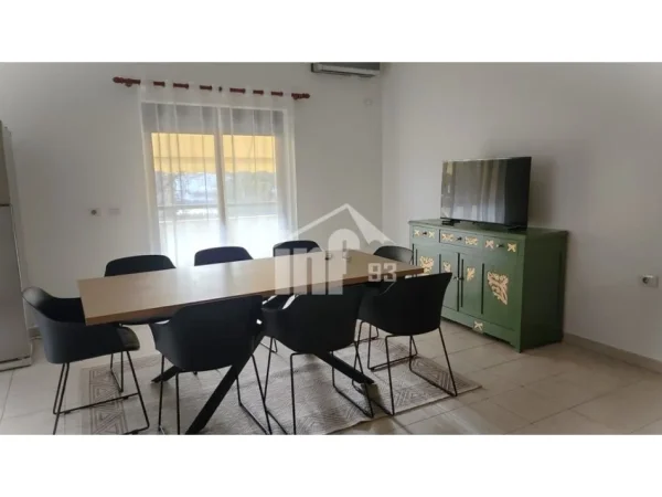 Tirane, jepet me qera Vile 3 Katshe , 250 m² 1.200 € (TEK KODRA E PRIFTIT)