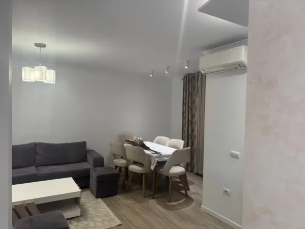 Tirane, jepet me qera apartament 1+1 Kati 3, 60 m² 500 € (Prane Fushes Ali Demit, Tirane.)