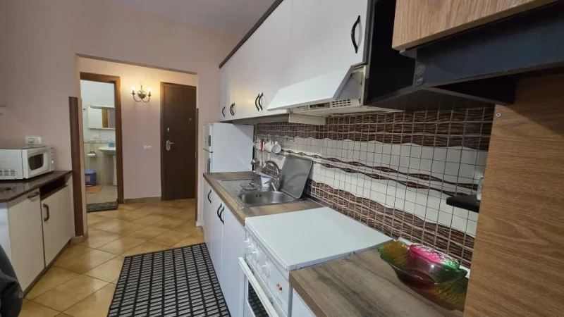 Tirane, jepet me qera apartament 2+1+Ballkon Kati 3, 100 m² 600 € (Kodra e Diellit)