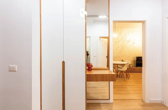 🔥Apartament Hera e Parë me qira: 2+1 & Ballkon || (📍Qendër të Tiranës - Brenda qendrës Galeria)  || 1300€/Muaj 100% E re 🔥