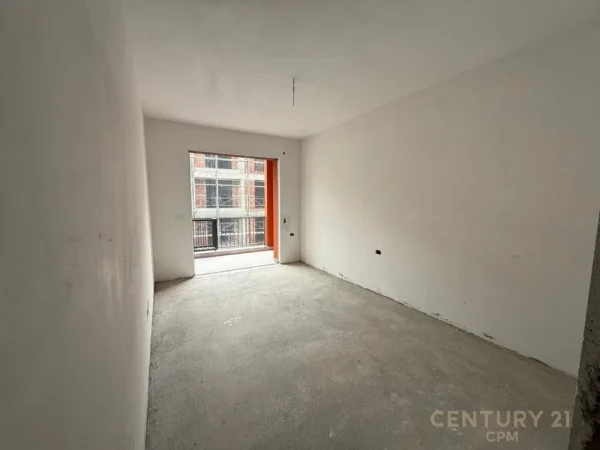 Tirane, shitet apartament 1+1 Kati 5, 64 m² 83.200 € (Paskuqan bot132297)