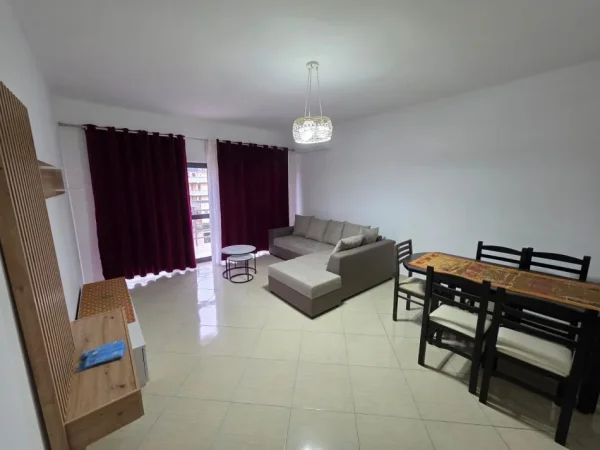 Tirane, jepet me qera apartament 2+1 Kati 3, 94 m² 600 € (Don Bosko)