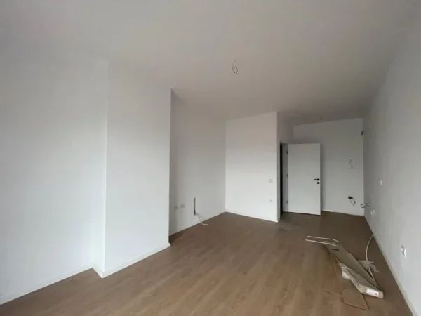 Tirane, shitet apartament 1+1 Kati 3, 64 m² 85.000 € (Paskuqan)