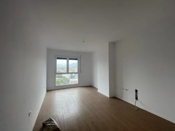 Tirane, shitet apartament 1+1 Kati 3, 64 m² 85.000 € (Paskuqan)