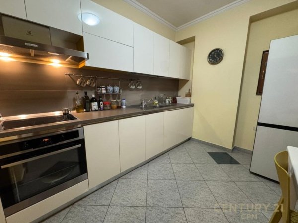 Tirane, shitet apartament 2+1 Kati 4, 136 m² 650.000 € (Blloku smart132326)