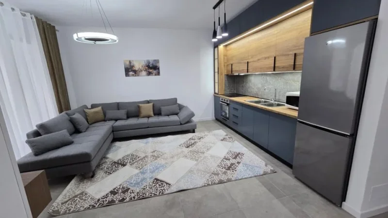 Tirane, jepet me qera apartament 1+1 , 70 m² 550 € (kinostudio)