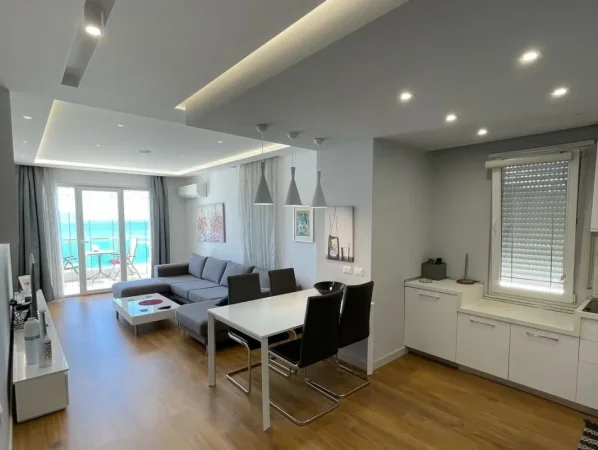 Vlore - Lungomare, shitet apartament 1+1+Aneks+Ballkon Kati 5, 76 m² 250.000 € (vlore , lungomare)