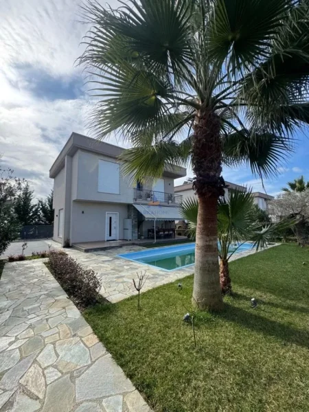 Durres, shitet Vile 2 Katshe Kati 2, 400 m² 420.000 € (GJIRI LALZIT)