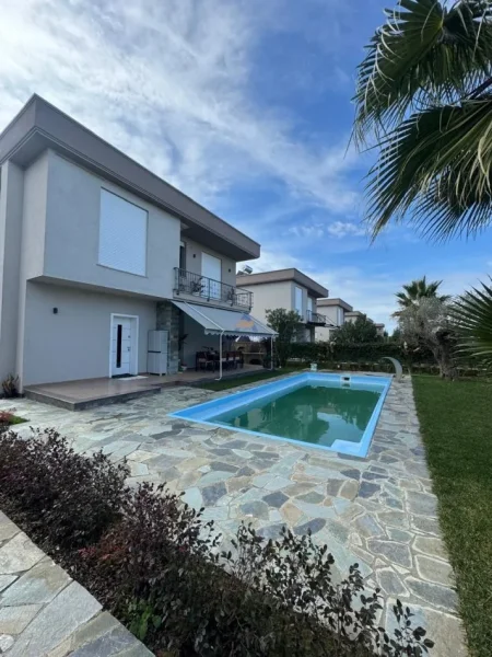 Durres, shitet Vile 2 Katshe Kati 2, 400 m² 420.000 € (GJIRI LALZIT)