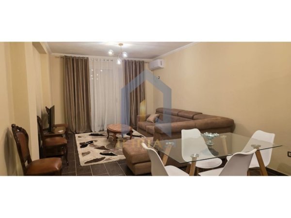 Tirane, shes apartament 2+1+Ballkon Kati 6, 120 m² (Apartament 2+1 me qira “Yzberisht”)
