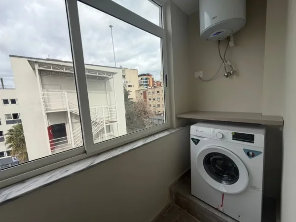 Tirane, shitet apartament 1+1 Kati 5, 65 m² 200.000 € (21 Dhjetori)