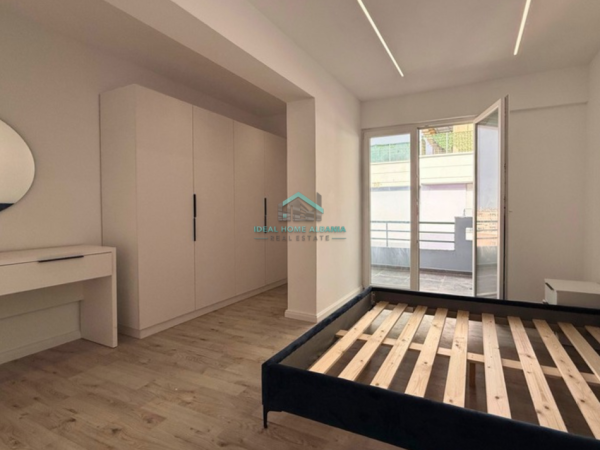Vlore, shitet apartament 1+1+Ballkon Kati 9, 82 m² 125.000 € (VLORE)