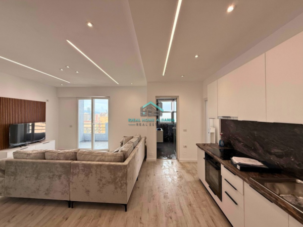 Vlore, shitet apartament 1+1+Ballkon Kati 9, 82 m² 125.000 € (VLORE)