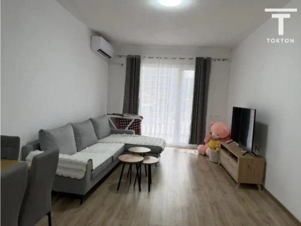 Tirane, shitet apartament 2+1+Ballkon Kati 1, 125 m² 150.000 € (Unaza Madhes)
