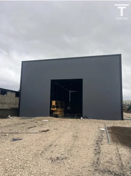 Tirane, jepet me qera magazine Kati 0, 400 m² 20.000 € (Rruga Musa Picari, Vore)