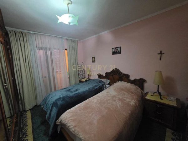Tirane, shitet apartament 2+1 Kati 5, 81 m² 120.000 € (Oxhaku Atrium132266)