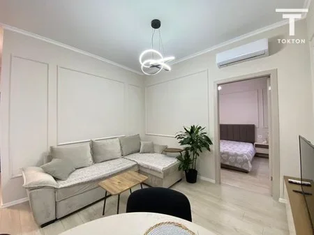 Tirane, jepet me qera apartament 1+1 Kati 3, 64 m² 520 € (astir)