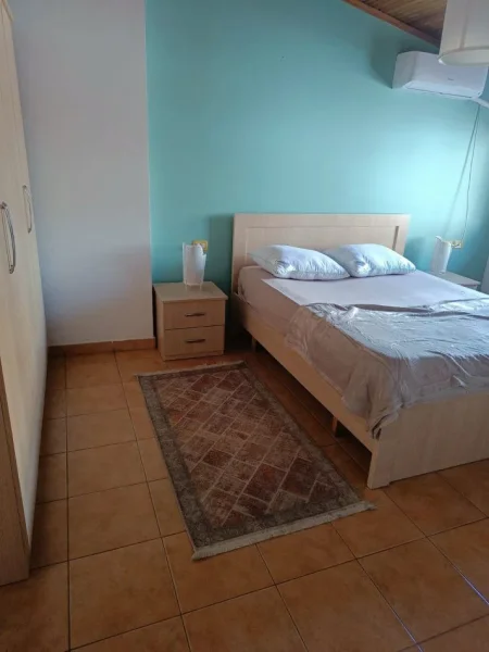 Shqiperi, jepet me qera apartament 1+1+Ballkon Kati 4, 60 m² 500 € (BLLOKU SAMI FRASHERI)